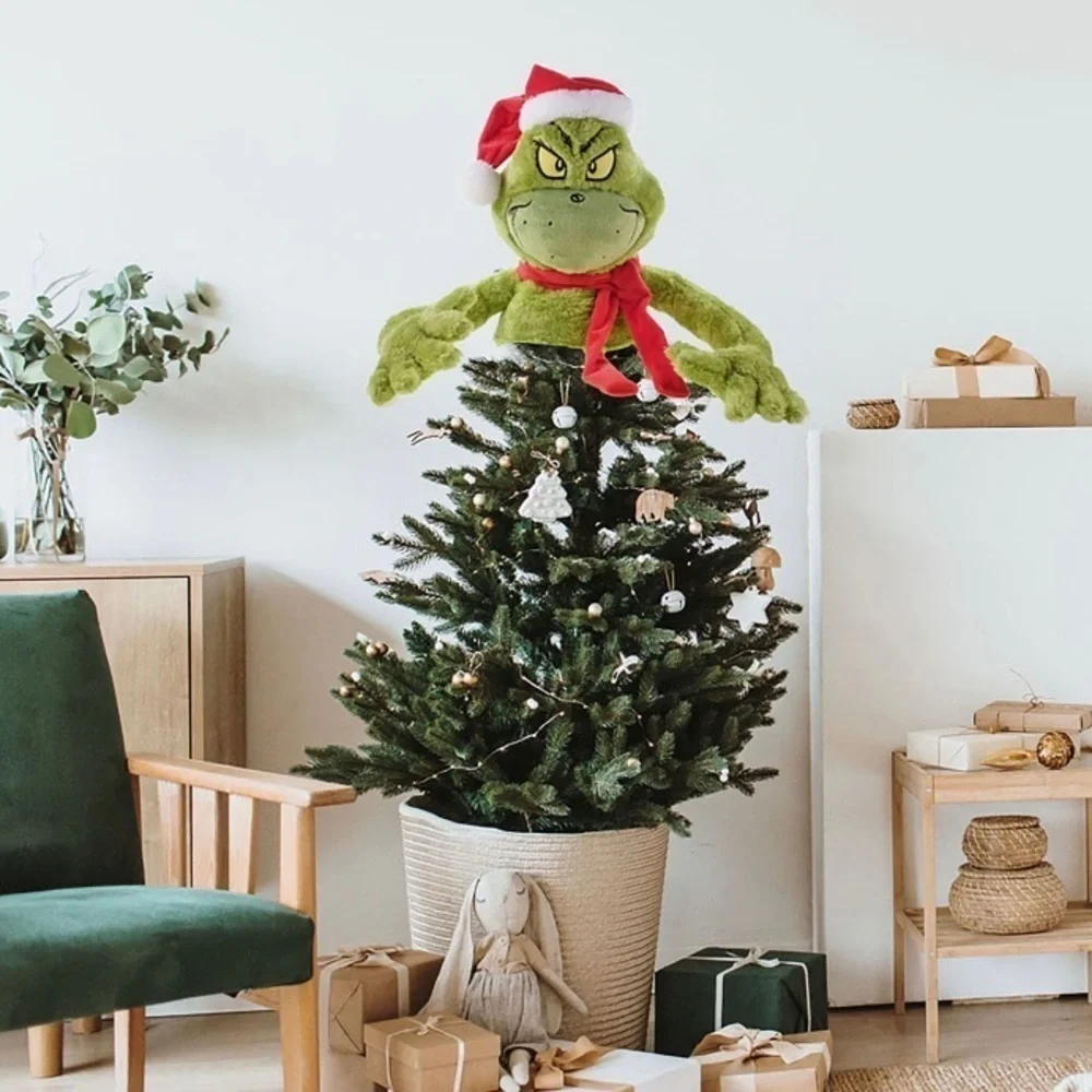 NWT. DR. SEUSS The Grinch Tree Hugger